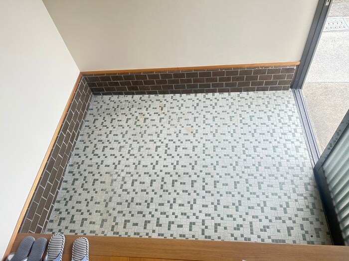 物件内観写真6　(玄関)