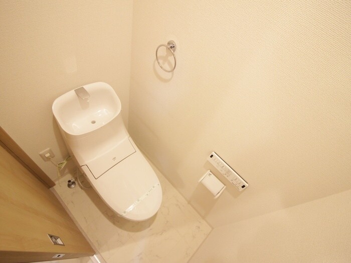 物件内観写真11　(トイレ)