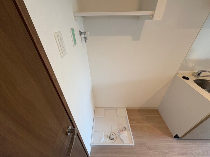 物件内観写真14　(洗濯機置場)