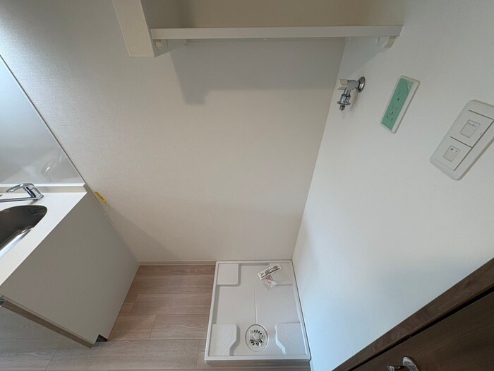 物件内観写真15　(洗濯機置場)