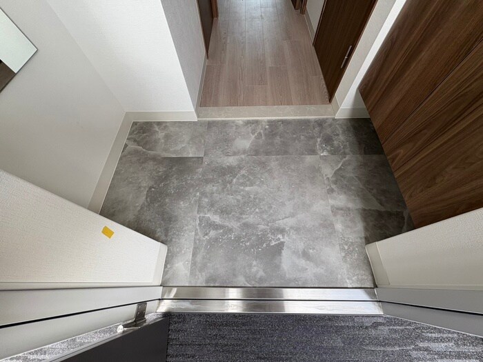 物件内観写真20　(玄関)