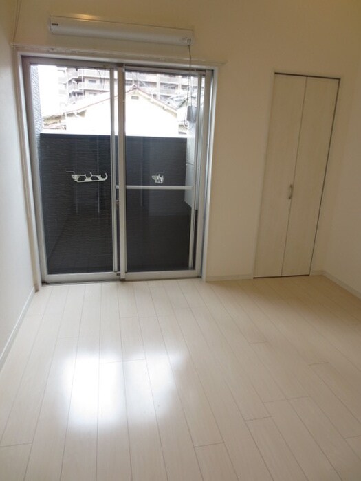 物件内観写真13　(居室)