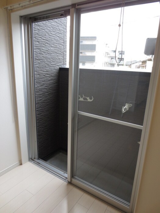 物件内観写真15　(室内からの展望)