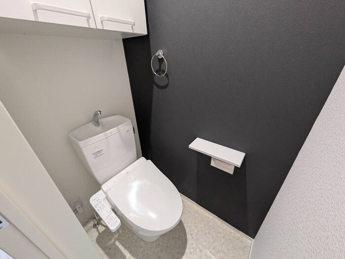 物件内観写真13　(トイレ)