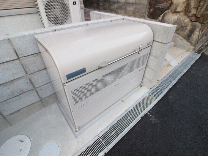 物件外観写真4　(建物設備)