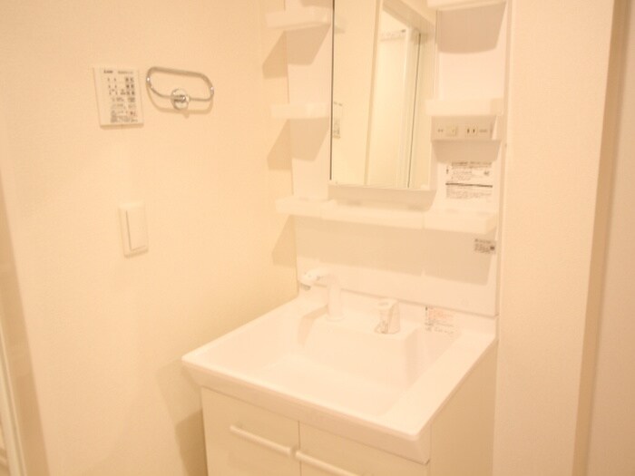 物件内観写真13　(洗面)