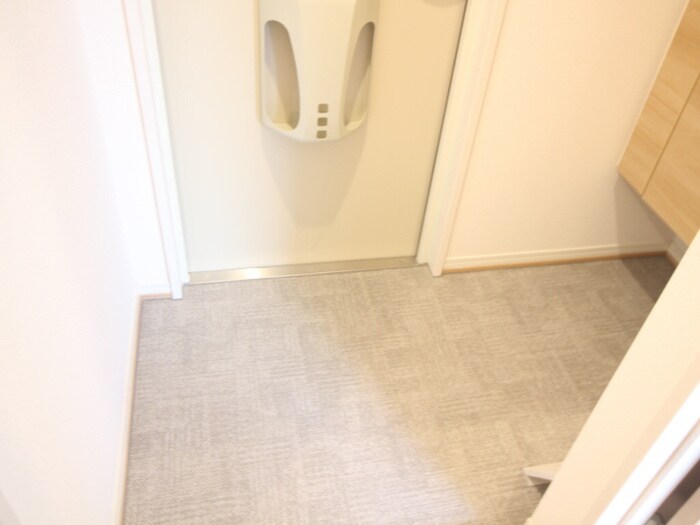 物件内観写真22　(玄関)