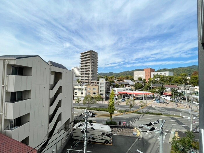 物件内観写真22　(室内からの展望)