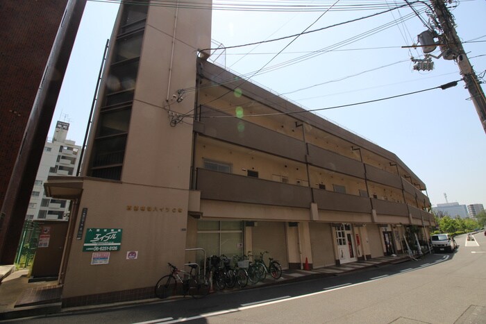 物件外観写真6　(エントランス部分)