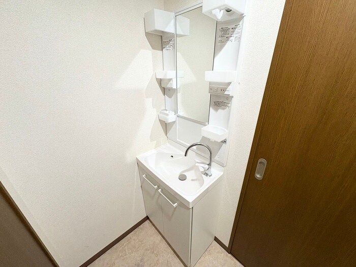 物件内観写真12　(洗面)