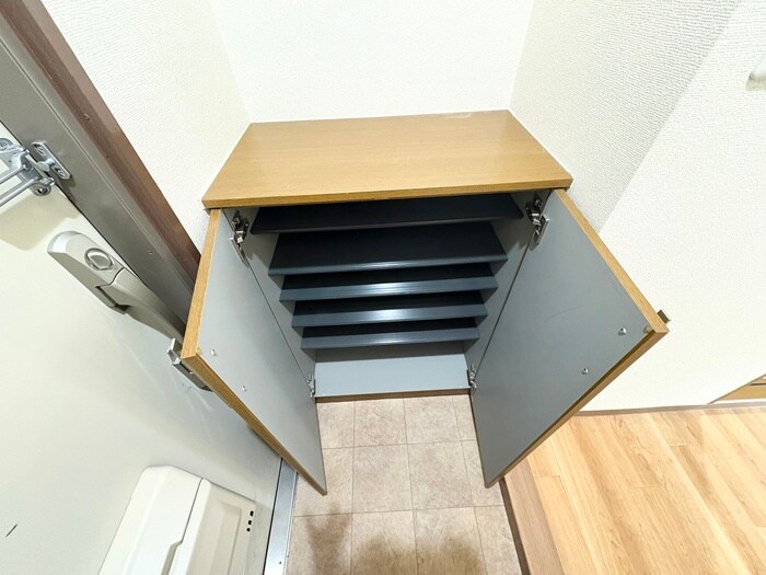 物件内観写真15　(靴箱)