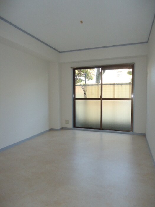 物件内観写真13　(居室)