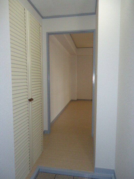 物件内観写真22　(玄関)