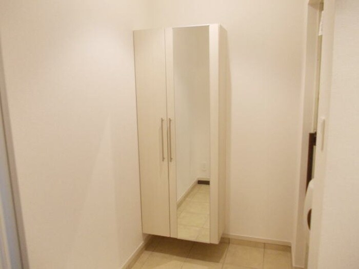 物件内観写真15　(靴箱)