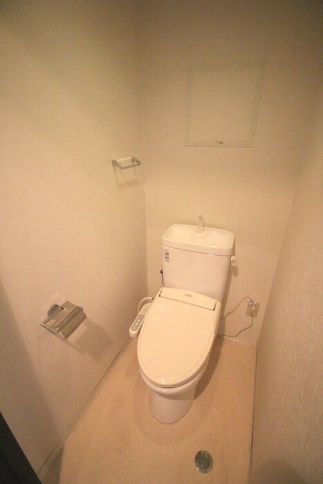 物件内観写真8　(トイレ)