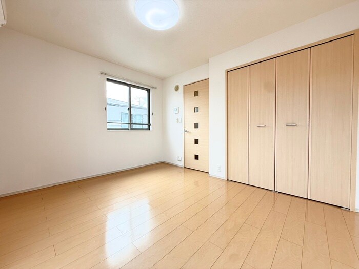 物件内観写真9　(居室)