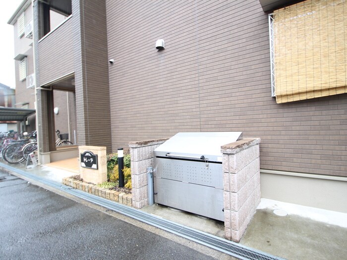 物件外観写真6　(建物設備)