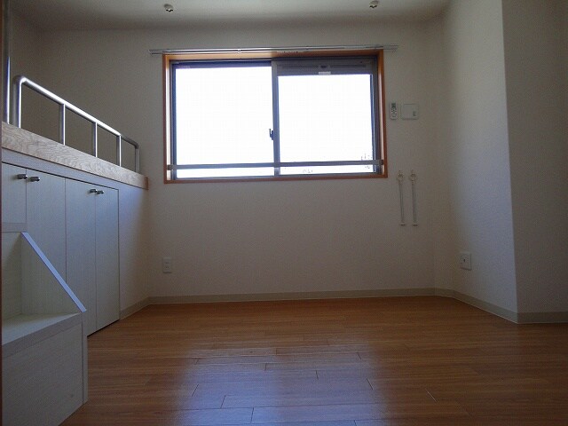 物件内観写真6　(居室)