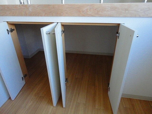 物件内観写真10　(収納)