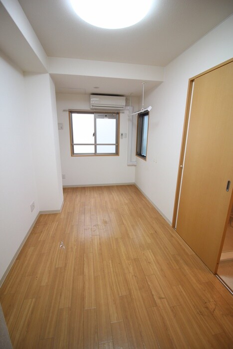 物件内観写真11　(居室)