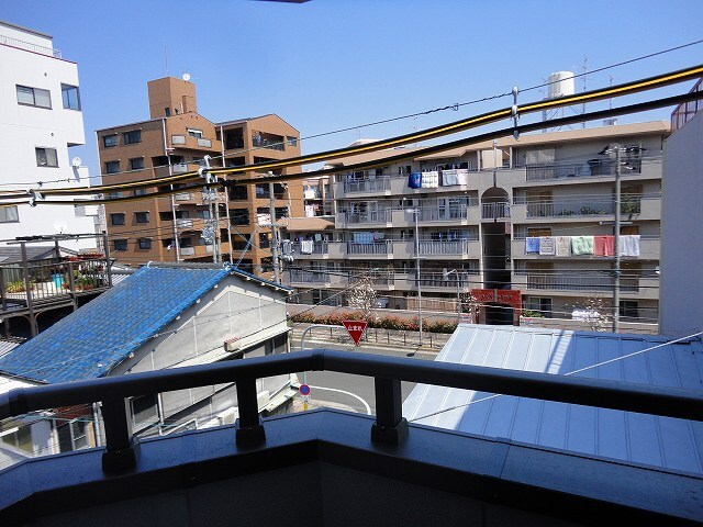 物件内観写真13　(室内からの展望)