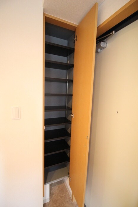 物件内観写真14　(靴箱)