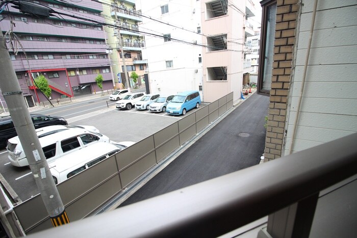 物件内観写真16　(室内からの展望)