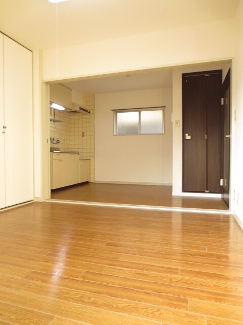 物件内観写真8　(居室)