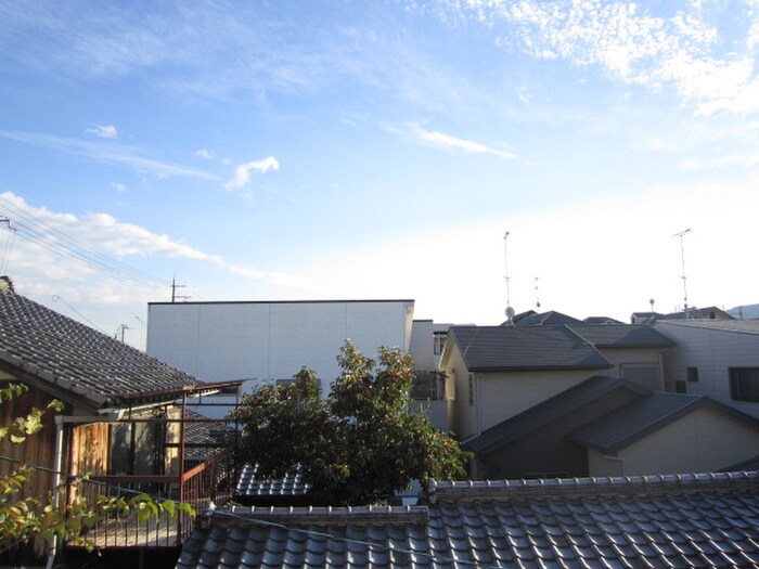 物件内観写真18　(室内からの展望)