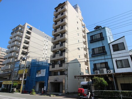 ポコアポコ明石本町メゾン外観写真