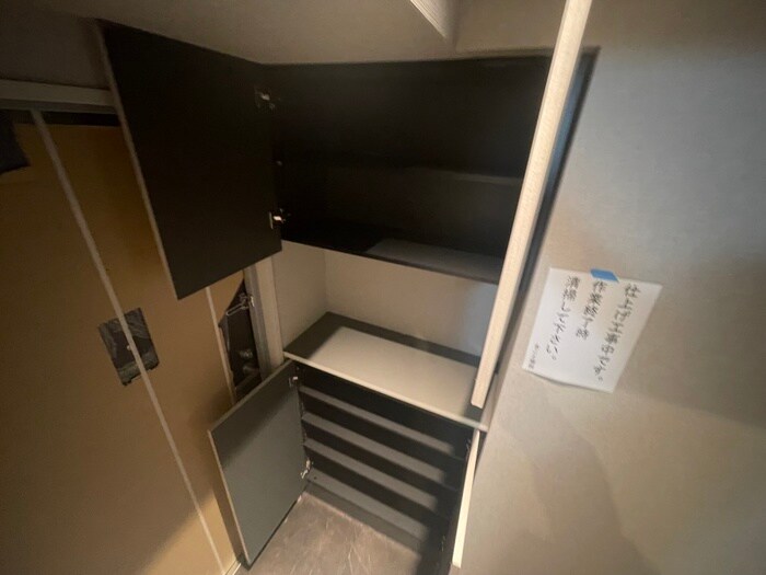 物件内観写真8　(靴箱)