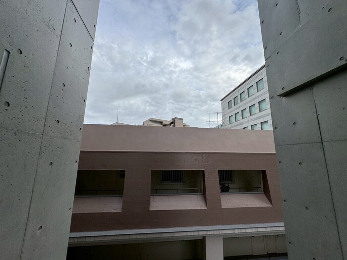 物件内観写真22　(室内からの展望)