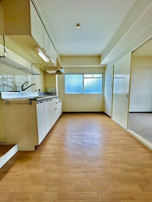 物件内観写真7　(居室)