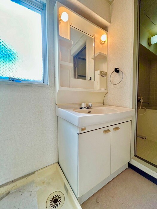 物件内観写真10　(洗面)