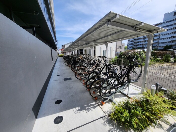 物件外観写真4　(駐輪場)