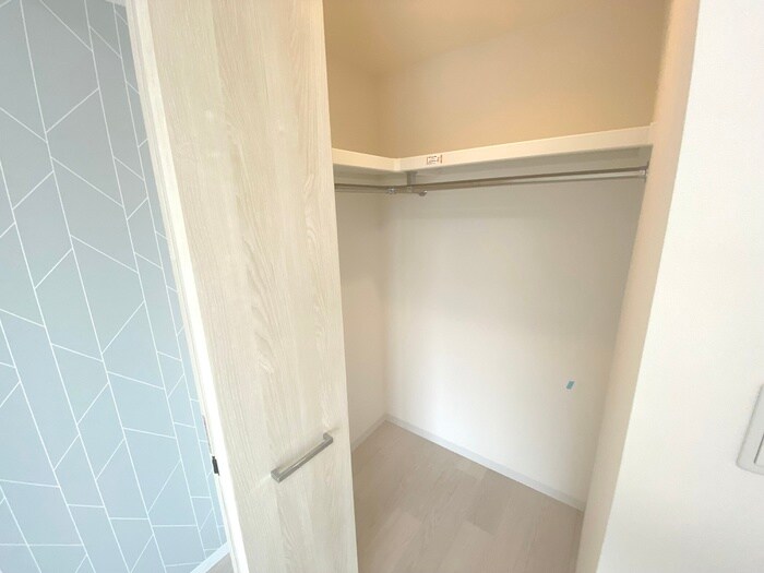 物件内観写真12　(収納)
