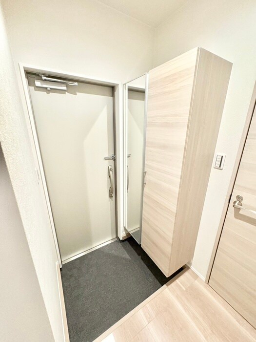 物件内観写真14　(玄関)