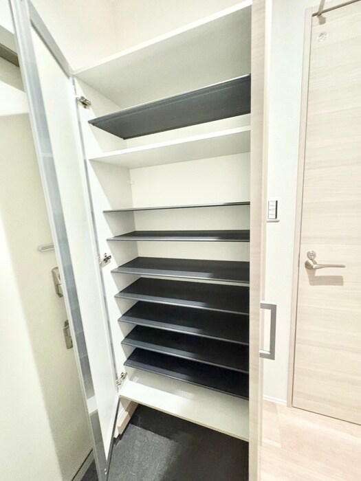 物件内観写真17　(靴箱)