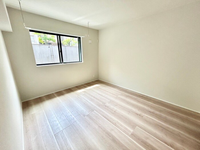 物件内観写真19　(居室)