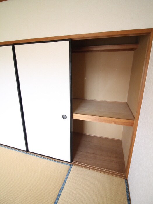 物件内観写真16　(収納)