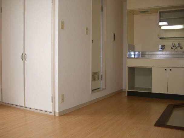 物件内観写真8　(内観写真)