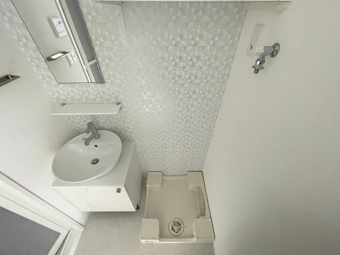 物件内観写真13　(洗濯機置場)