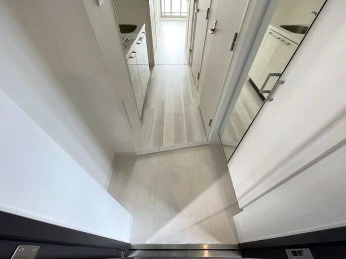 物件内観写真14　(玄関)