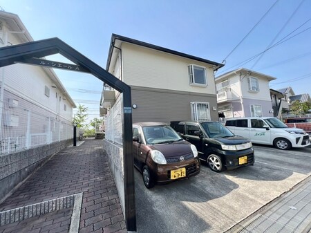 ﾙｼｪ-ﾙ藤原台外観写真