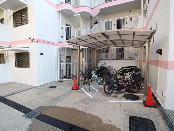 駐輪場