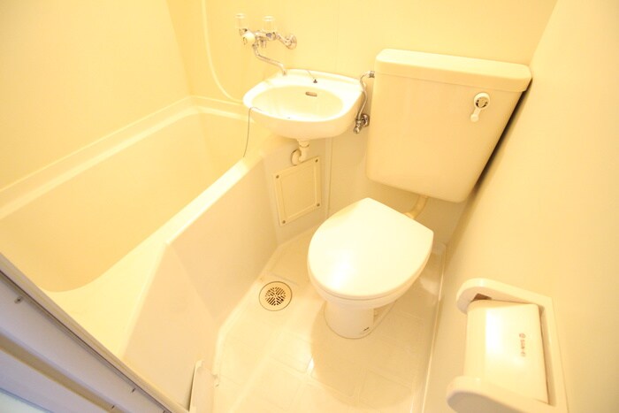 物件内観写真14　(トイレ)