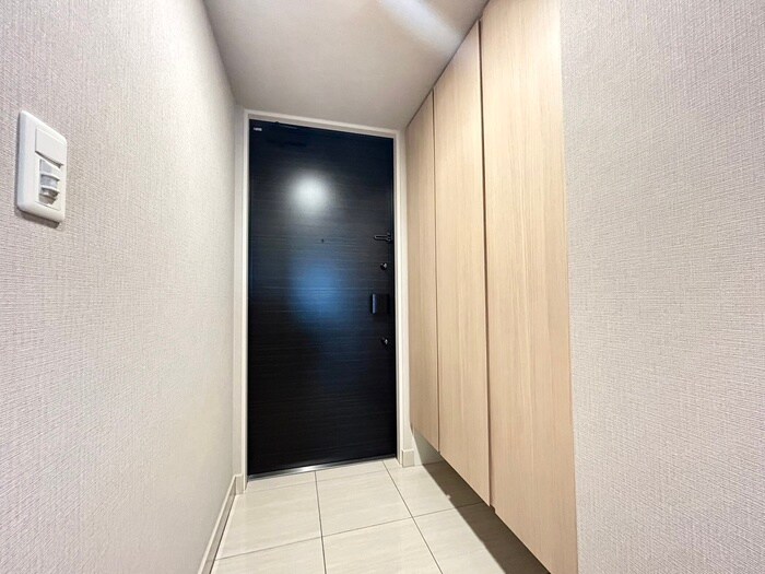 物件内観写真14　(玄関)
