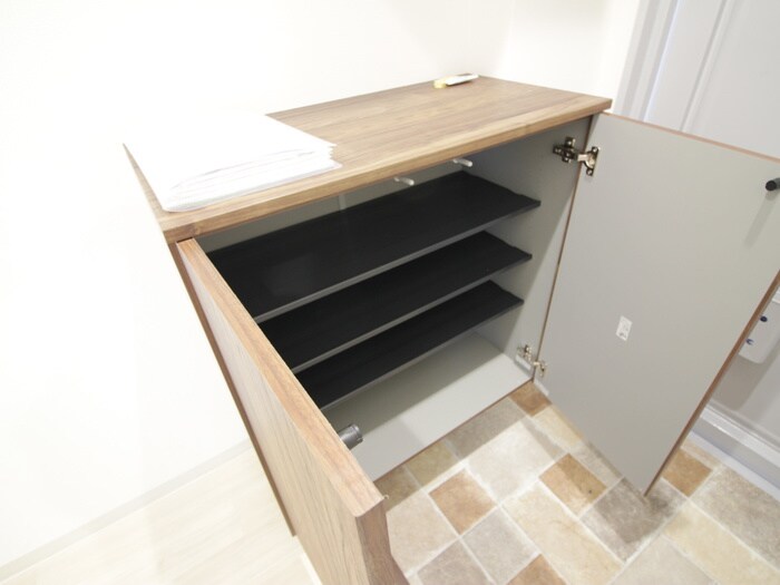 物件内観写真13　(靴箱)