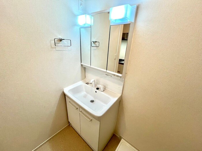 物件内観写真12　(洗面)