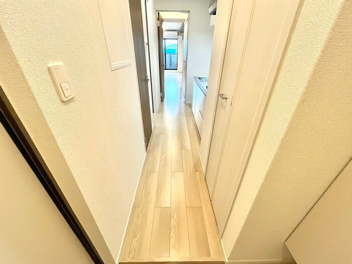 物件内観写真16　(廊下)